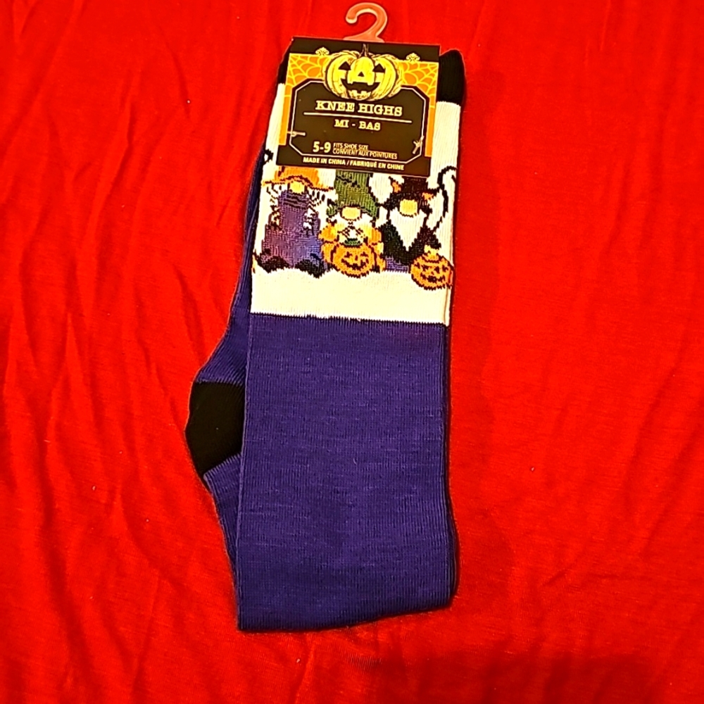 New Gnome Halloween knee high socks. Sz 5 to 9